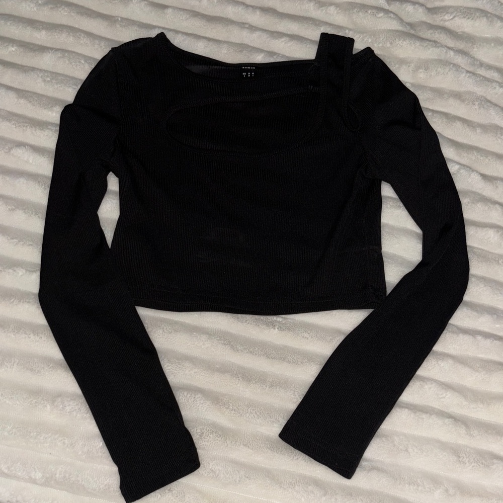 SHEIN Elegant Black Asymmetrical Crop Top